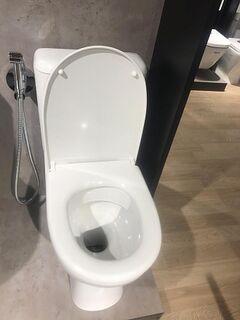 Унитаз напольный Roca Access 34P23900Y с крышкой-сиденьем микролифт (косой выпуск)