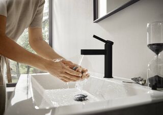Смеситель для раковины Hansgrohe Finoris 110 (76023670) черный матовый